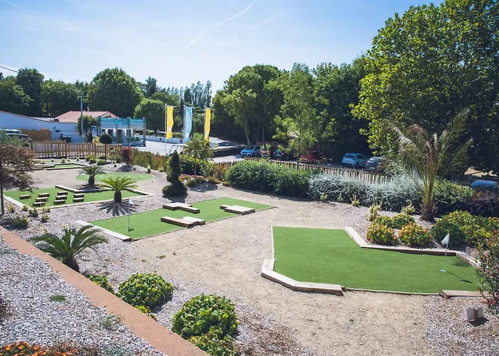 Slow Village Pornic ラ・プレンヌ・シュル・メール