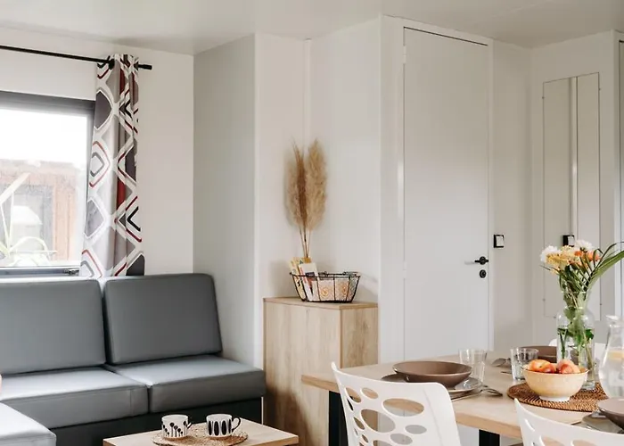 キャンプ場 Slow Village Pornic