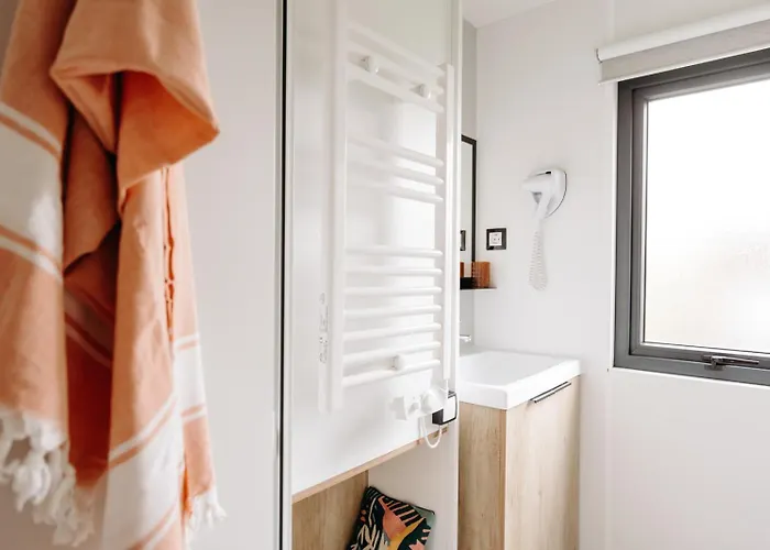 Slow Village Pornic 4*