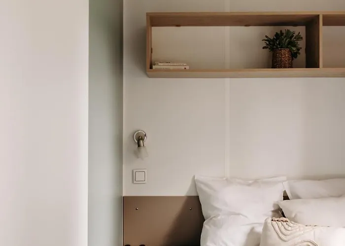 キャンプ場 Slow Village Pornic ラ・プレンヌ・シュル・メール