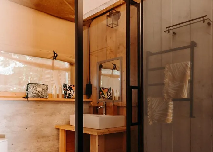 Slow Village Pornic ラ・プレンヌ・シュル・メール