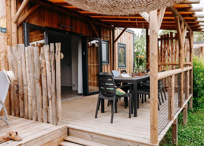 キャンプ場 Slow Village Pornic