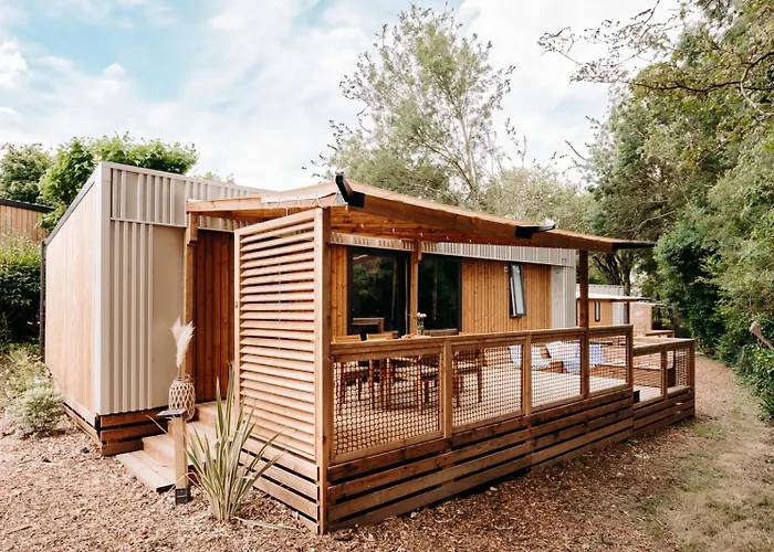 キャンプ場 Slow Village Pornic 4*