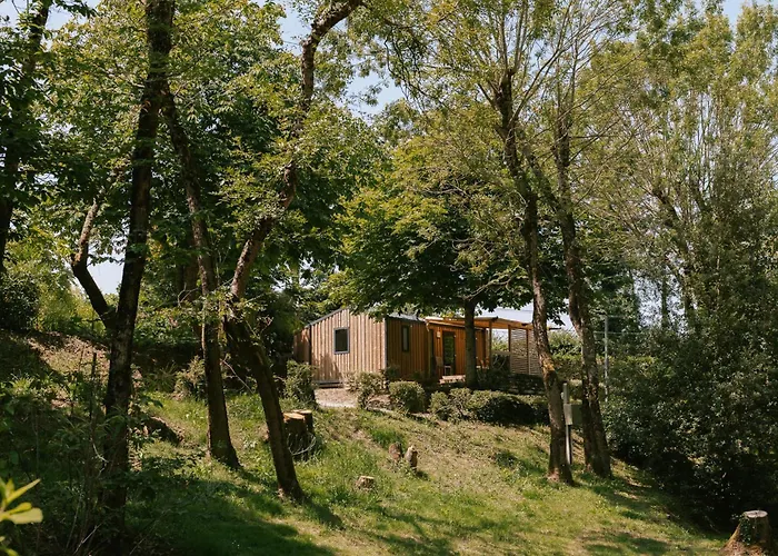 キャンプ場 Slow Village Pornic 4*