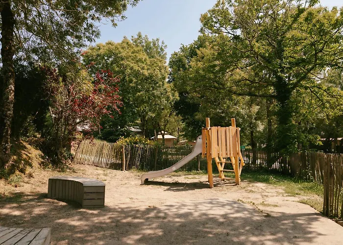 キャンプ場 Slow Village Pornic